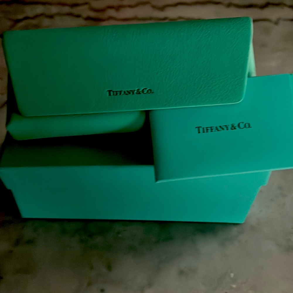 TIFFANY & CO. - Picture 7 of 10